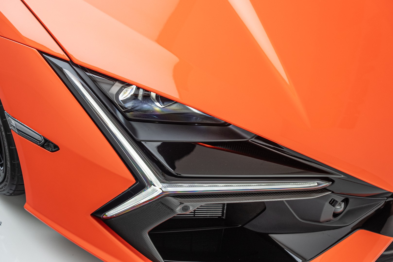 2025 LAMBORGHINI REVUELTO | FULL CARBON FIBER | STUNNING SPEC | SONUS FABER AUDIO SYSTEM 